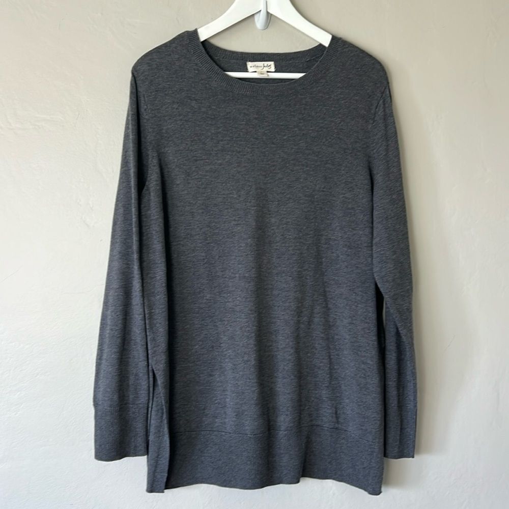 Maison Jules Women's Long Sleeve Side Slits Crew Neck Gray Sweater